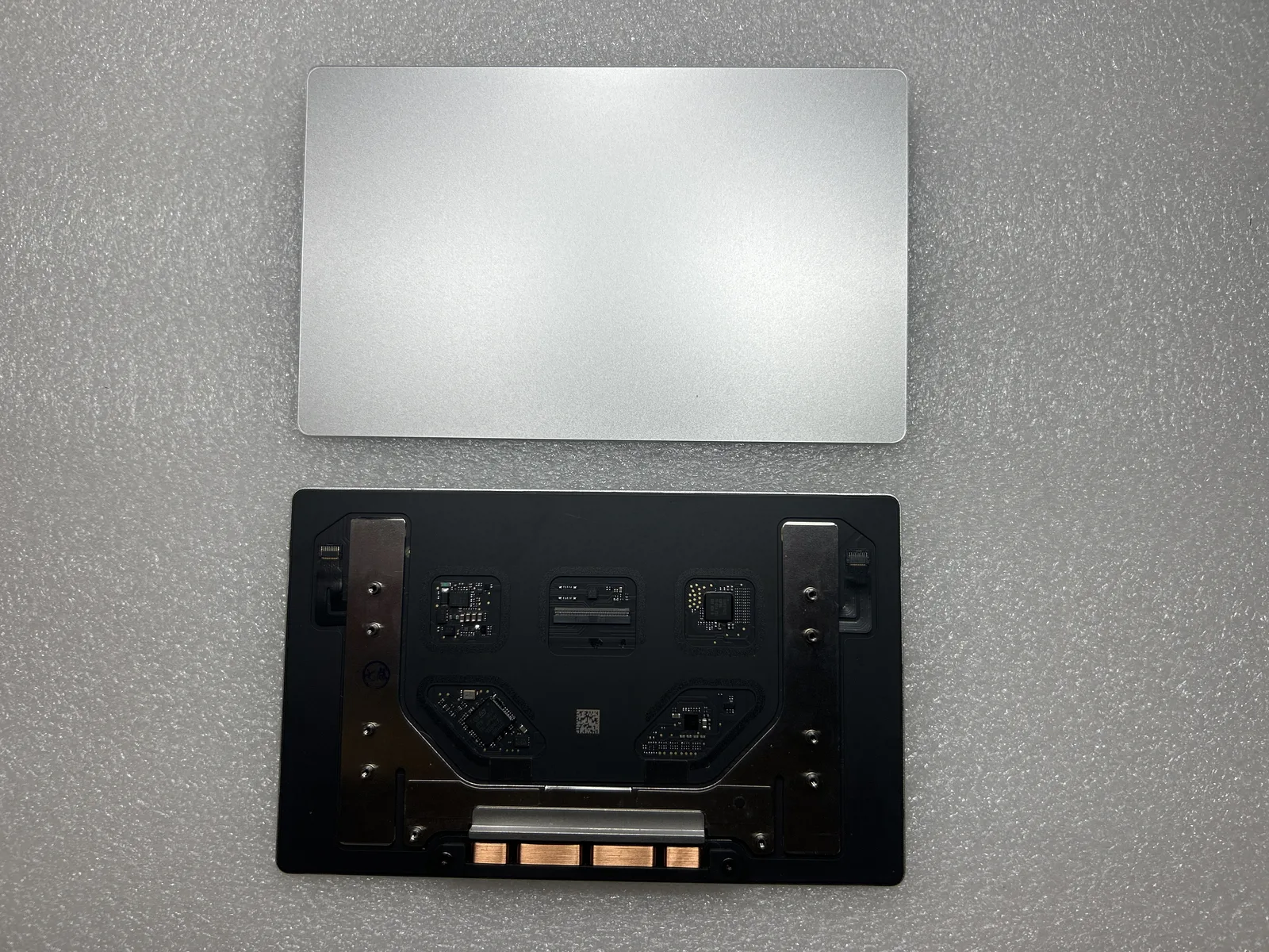 Trackpad original Apple A1989 color plata para MacBook Pro 13" Touch Bar (2018-2019)