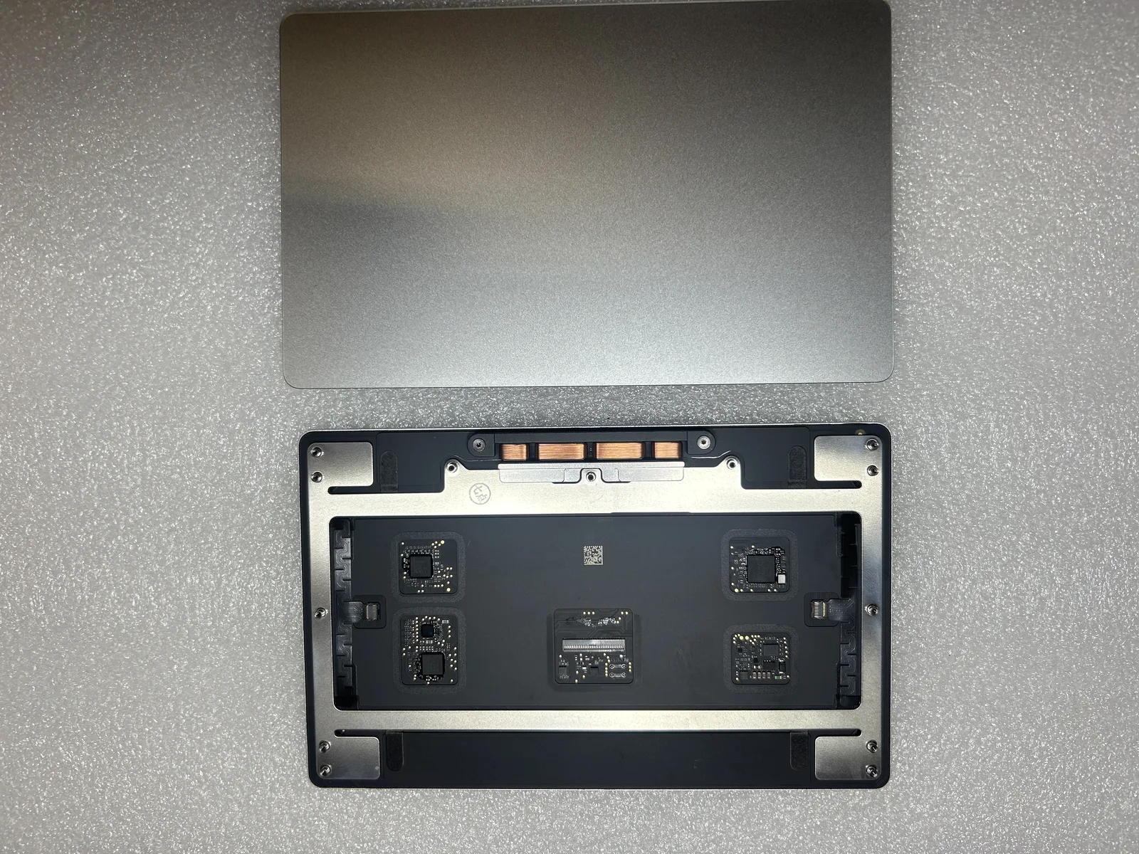 Trackpad original Apple A2141 color plata para MacBook Pro 16 2019