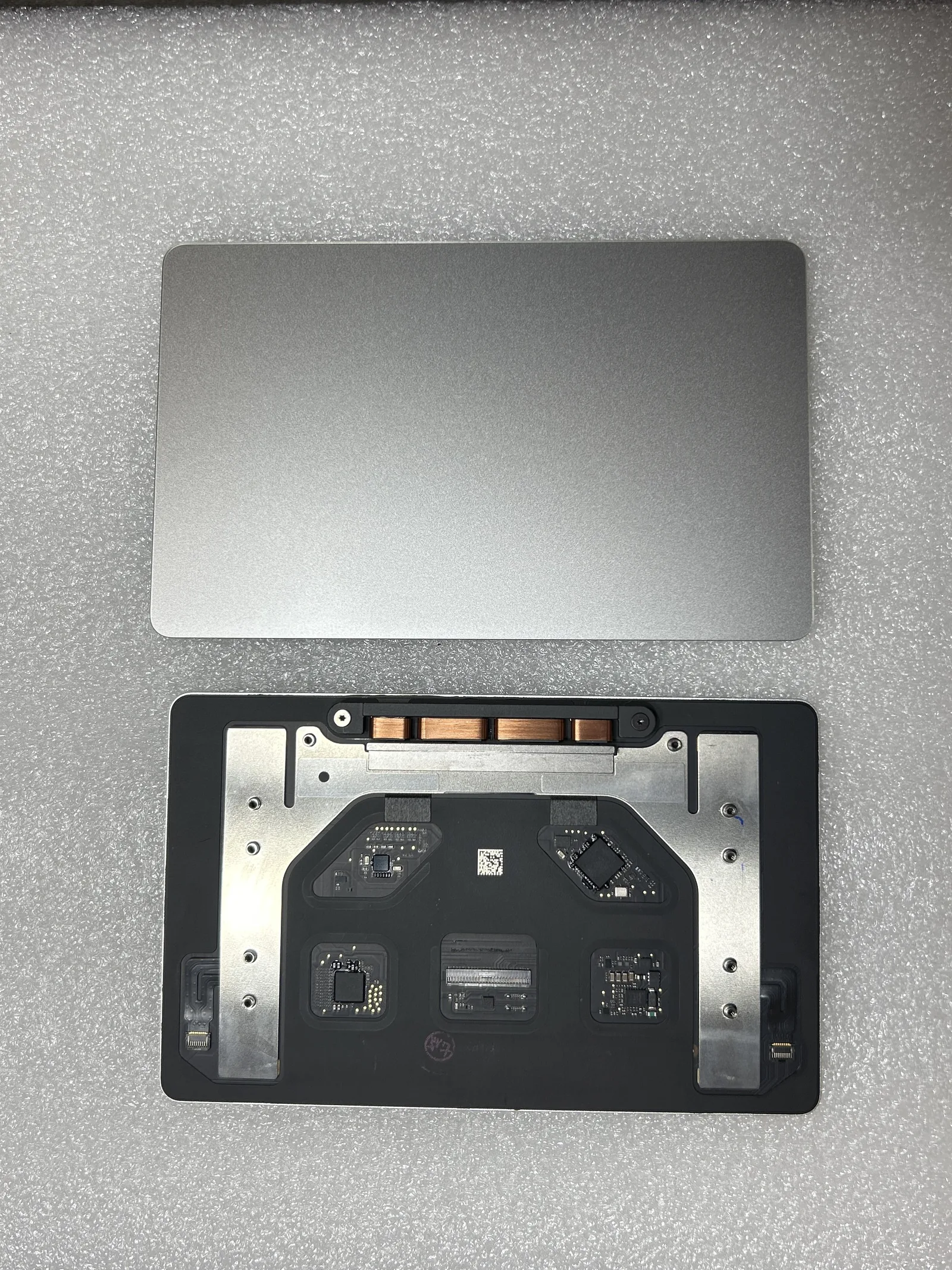 Trackpad original Apple A2251 color plata para MacBook Pro 13" (2020, cuatro puertos Thunderbolt)
