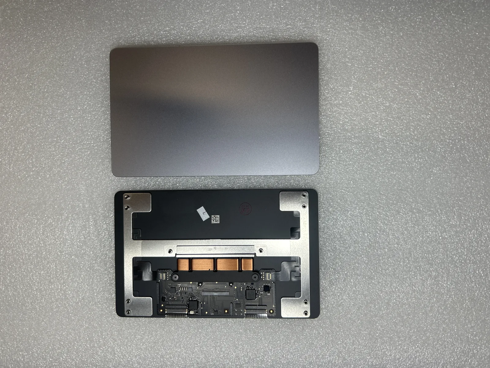 Trackpad original Apple A3113 color gris espacial para MacBook Air 13" M3 (2024)