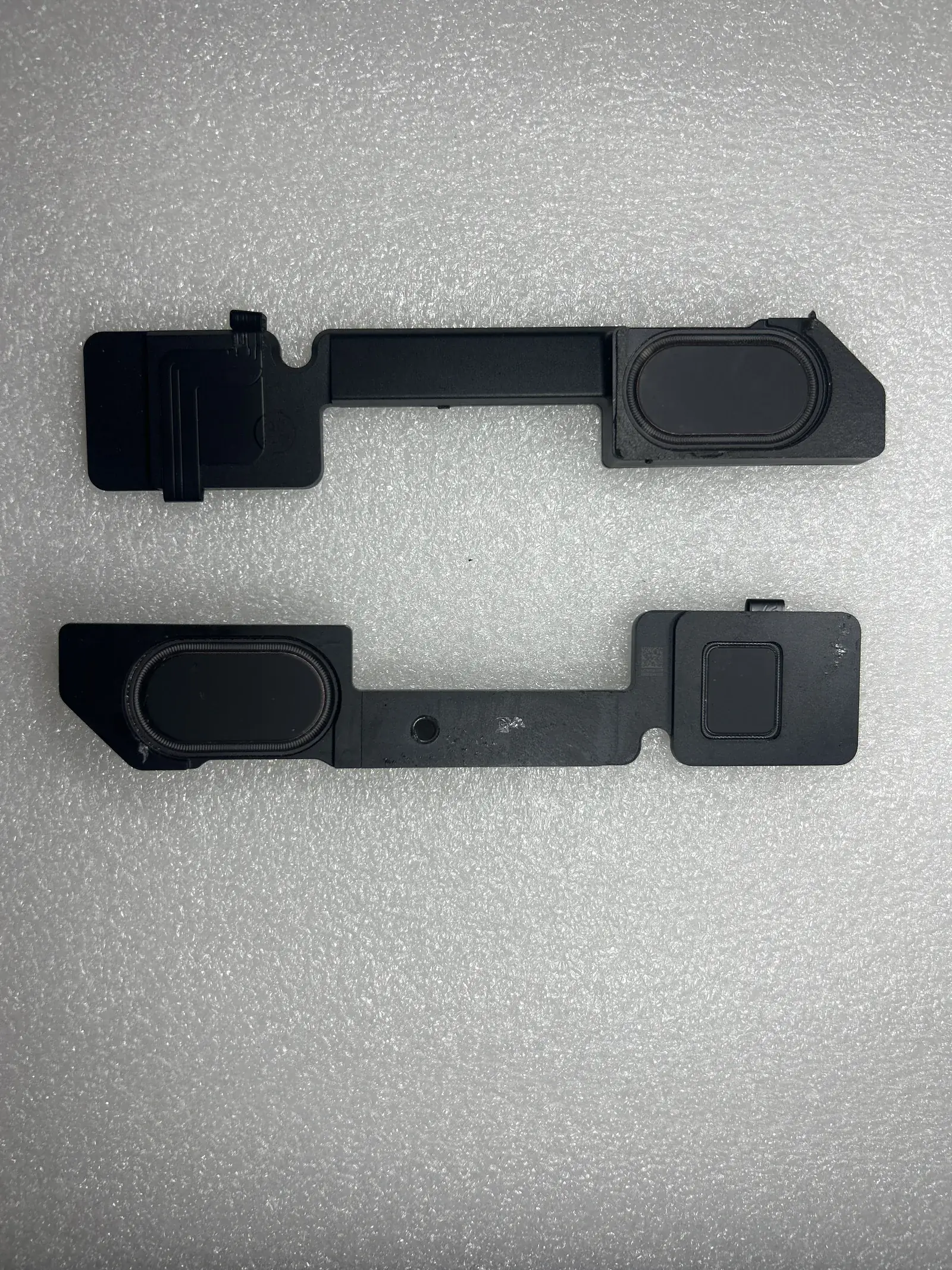 Juego de altavoces internos A2485 izquierdo y derecho para MacBook Pro 16" M1 Pro/Max (2021)