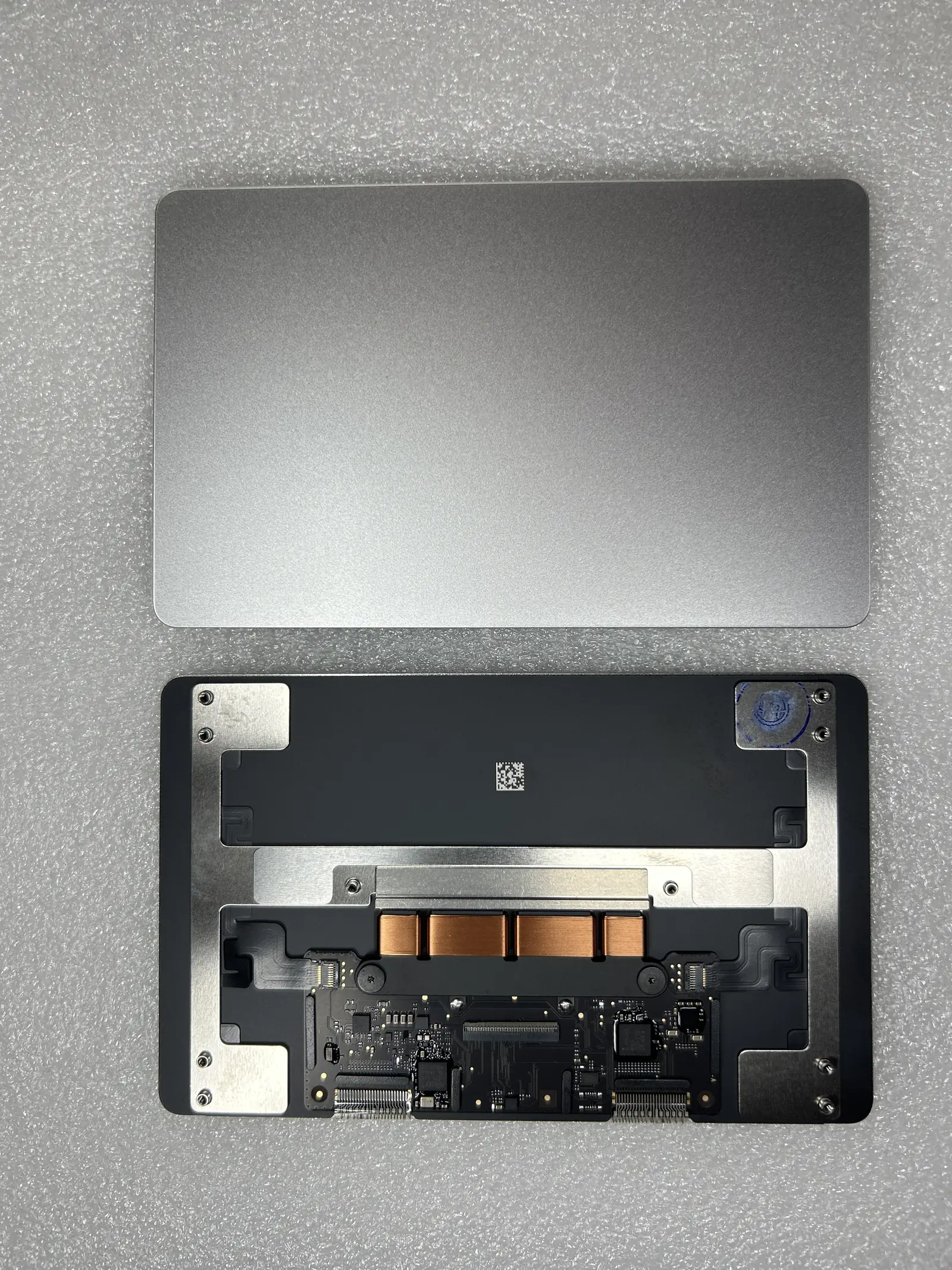 Trackpad original Apple A3240 color plata para MacBook Air 13" M4 (2025)